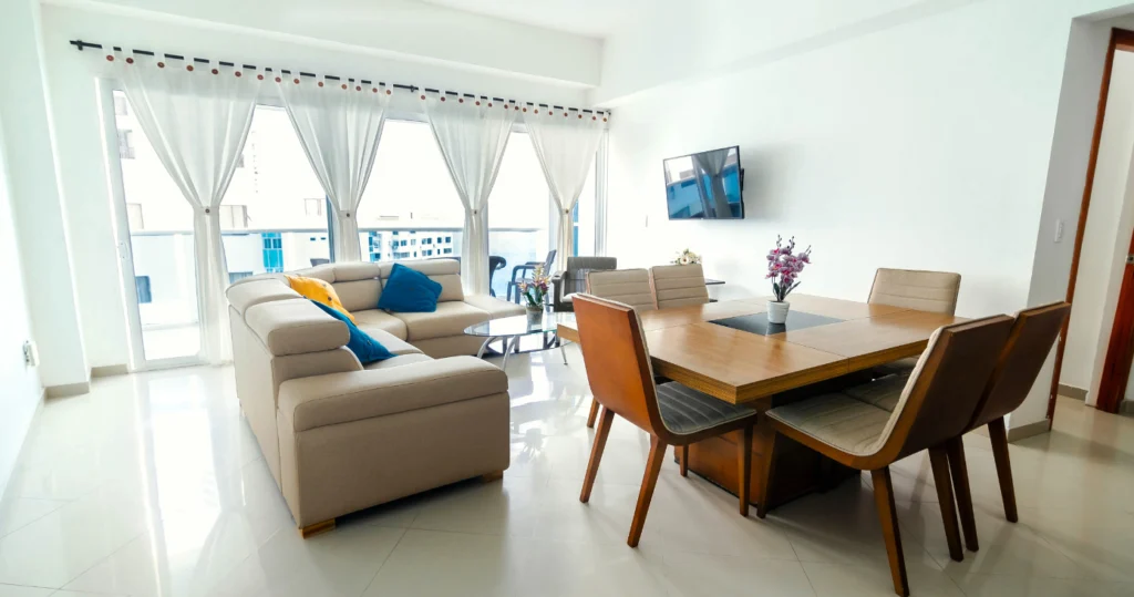 Descuentos-Unik-Cartagena-promociones-apartamentos-parejas-amigos-2025